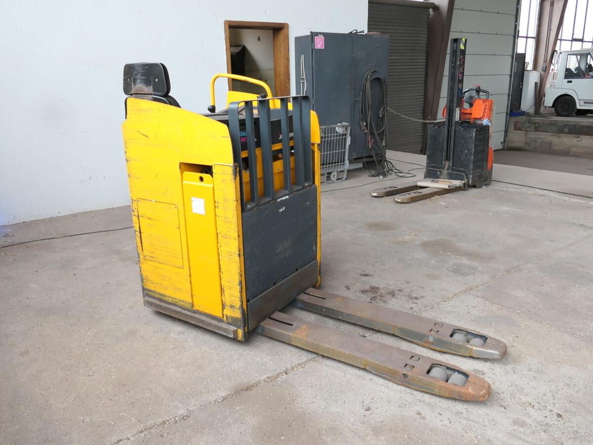 Pallet truck ESE 220 Batterie 03/2021 ESE 220 Batterie 03/2021- Photo 5