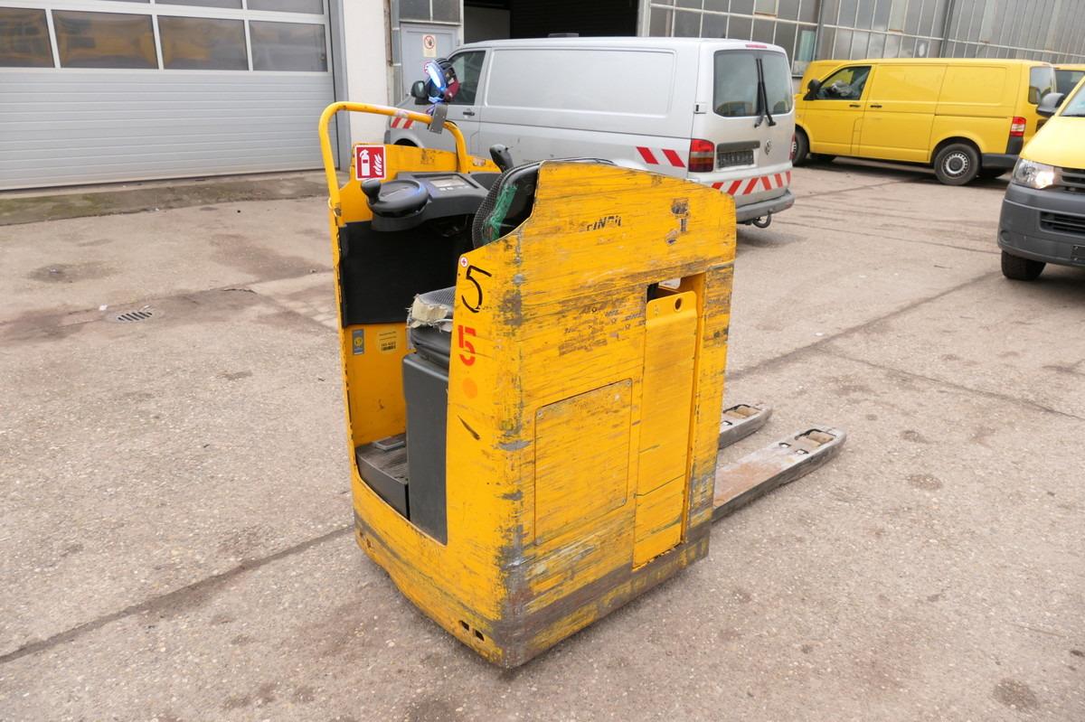 Pallet truck ESE 220 Batterie 37/2017 ESE 220 Batterie 37/2017- Photo 4