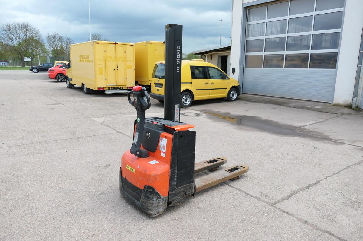 Pallet truck SWE 080L SWE 080L- Photo 3