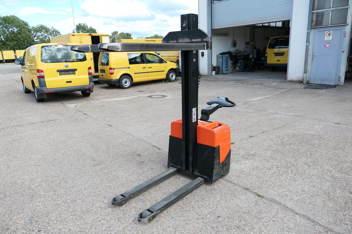 Pallet truck HWE 100 Elektro HWE 100 Elektro- Photo 4