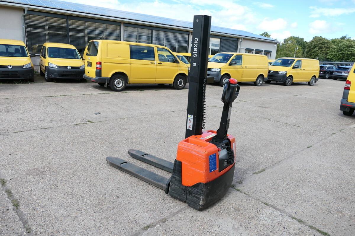 Pallet truck HWE 100 Elektro HWE 100 Elektro- Photo 2