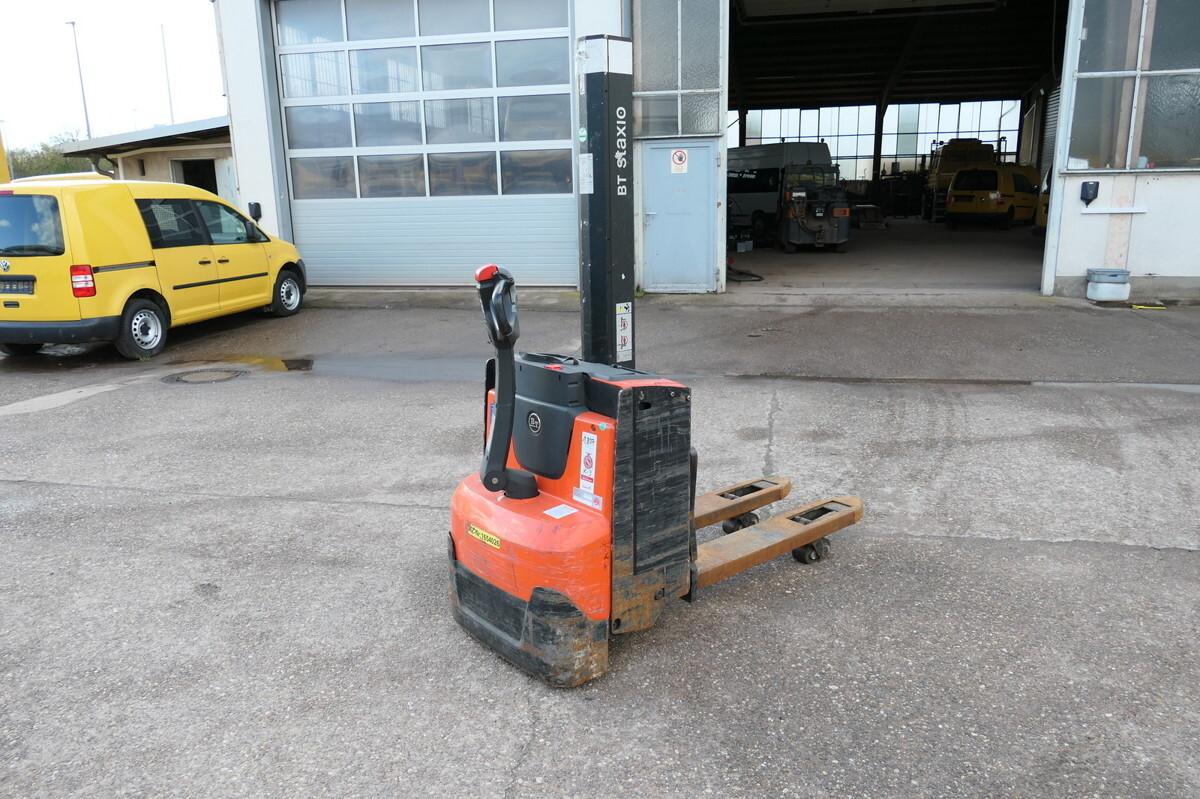 Pallet truck SWE 080L SWE 080L- Photo 3