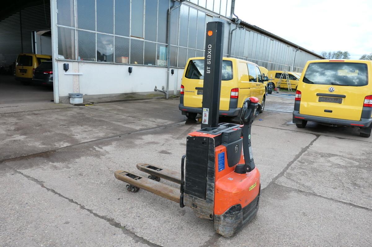 Pallet truck SWE 080L SWE 080L- Photo 4