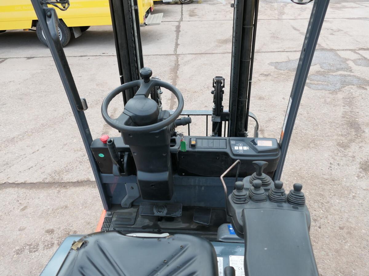 Electric forklift 7FBEST 15 3-Rad DUPLEX HUBHÖHE 3m 7FBEST 15 3-Rad DUPLEX HUBHÖHE 3m- Photo 6