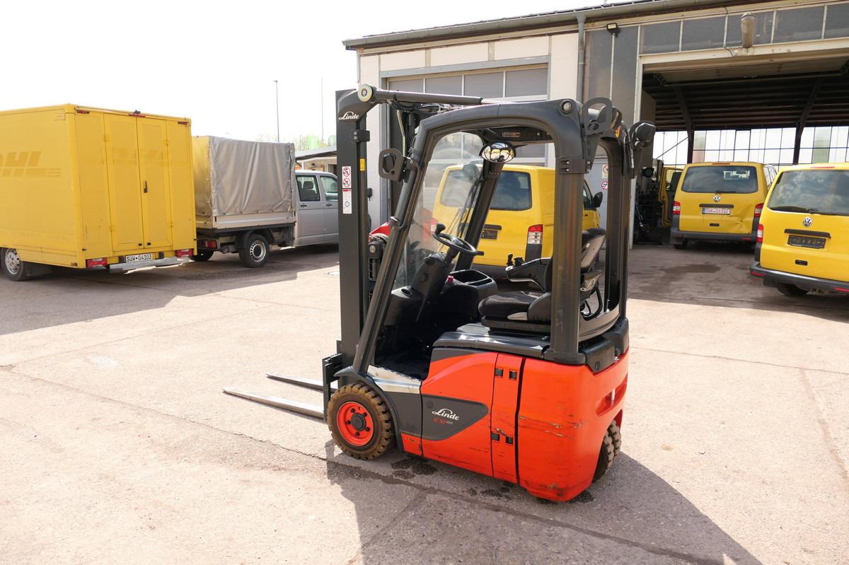 Electric forklift E12 Elektro 3-Rad E12 Elektro 3-Rad- Photo 3