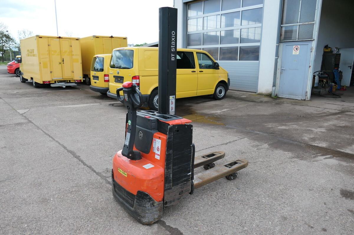 Pallet truck SWE 080L SWE 080L- Photo 3