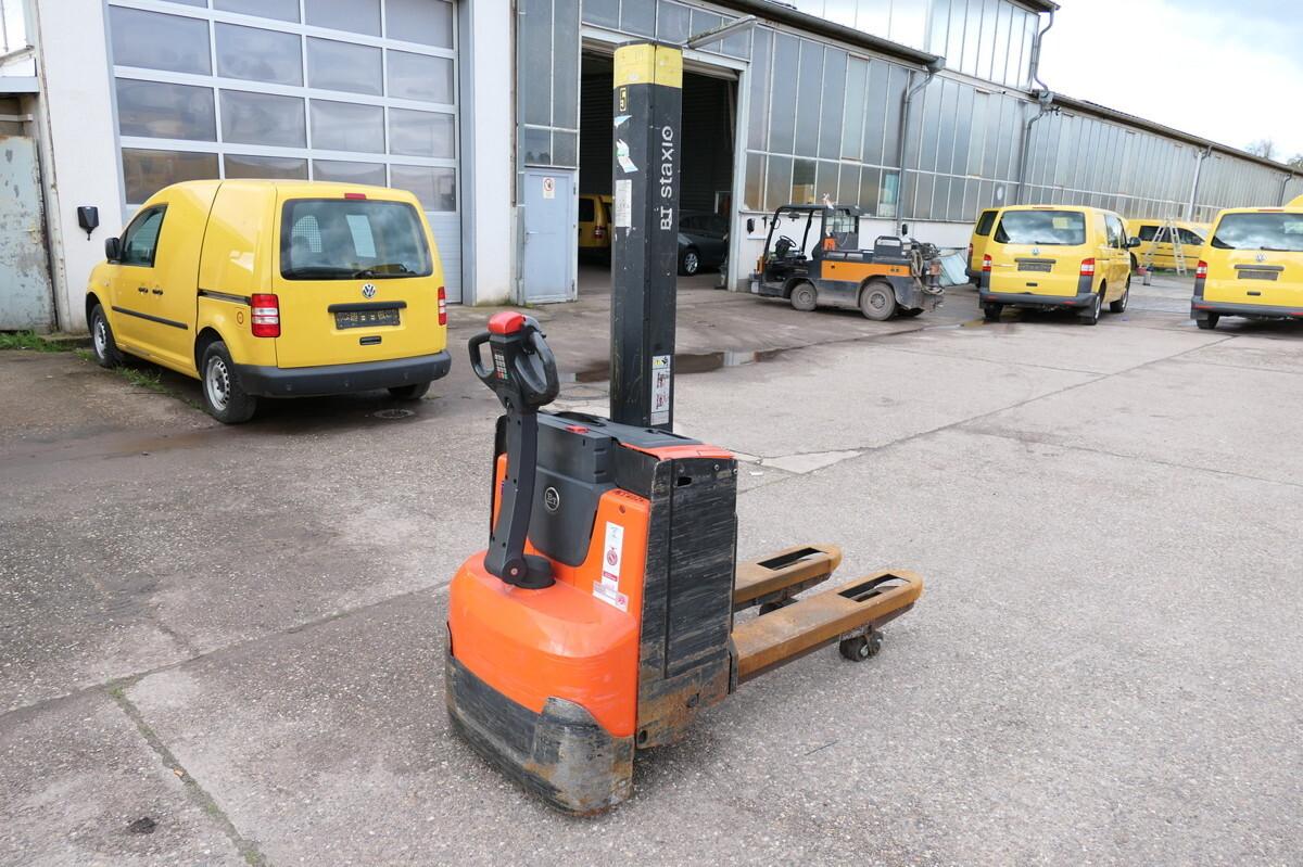 Pallet truck SWE 080L SWE 080L- Photo 3