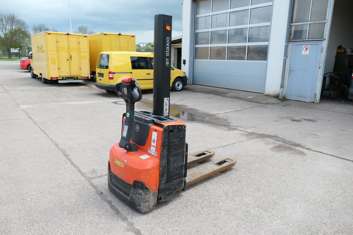 Pallet truck SWE 080L SWE 080L- Photo 3