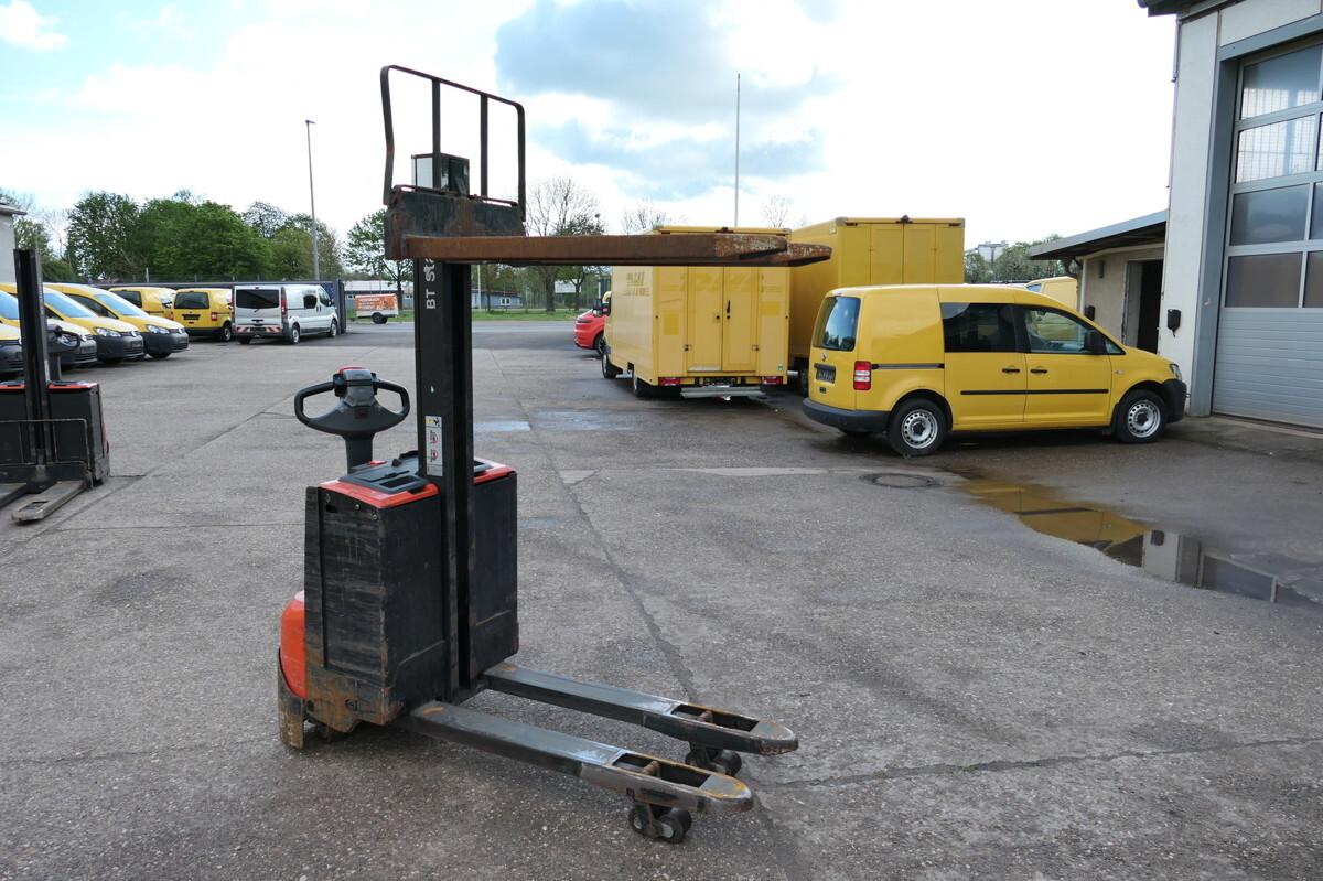 Pallet truck SWE 080L SWE 080L- Photo 2