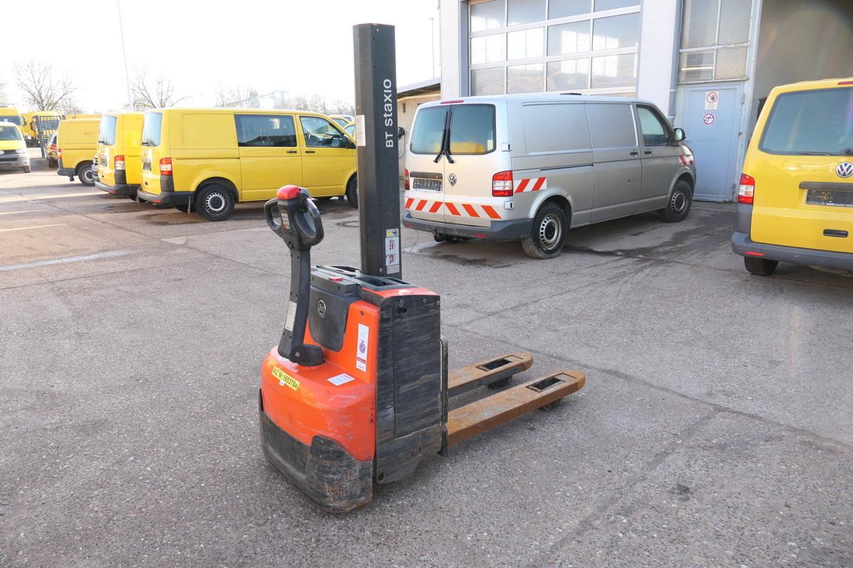 Pallet truck SWE 080L SWE 080L- Photo 3