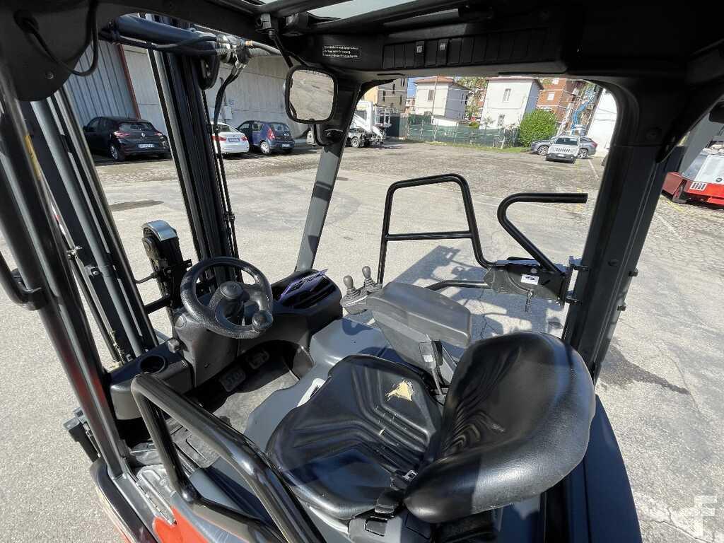 Electric forklift Linde E 20 PH/386 (batt. 2017) Linde E 20 PH/386 (batt. 2017)- Photo 4