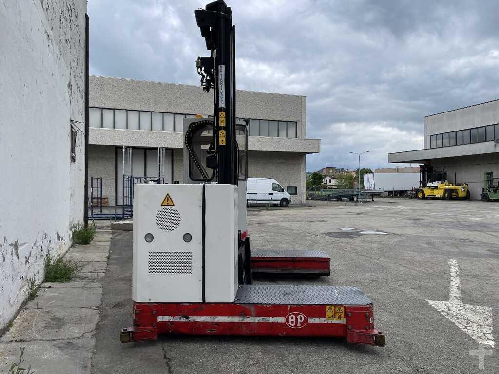 4-way reach truck B-P BATTIONI E PAGANI ML T4-1200 (2200 ore lavoro) B-P BATTIONI E PAGANI ML T4-1200 (2200 ore lavoro)- Photo 2