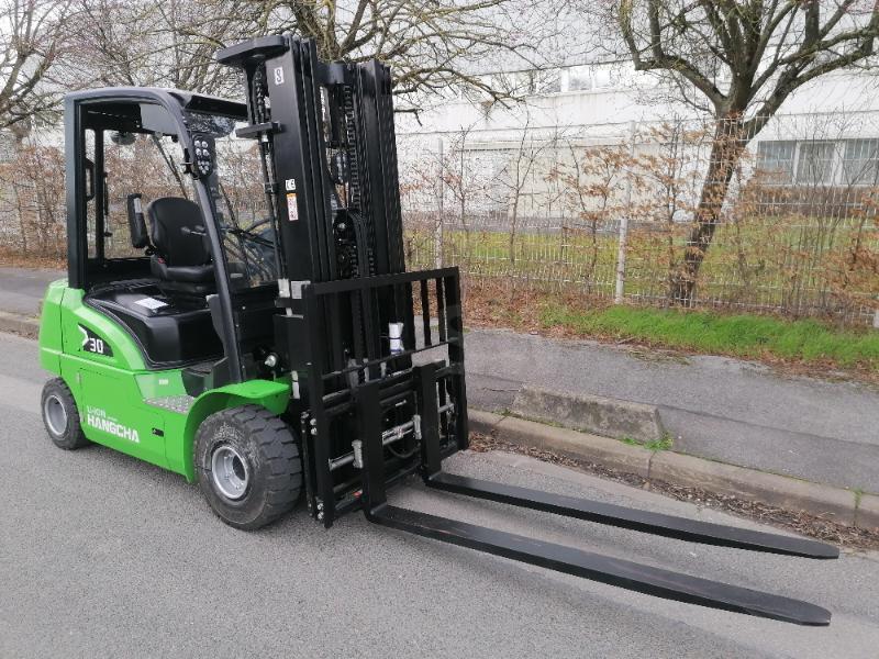 Electric forklift XC30 XC30- Photo 3