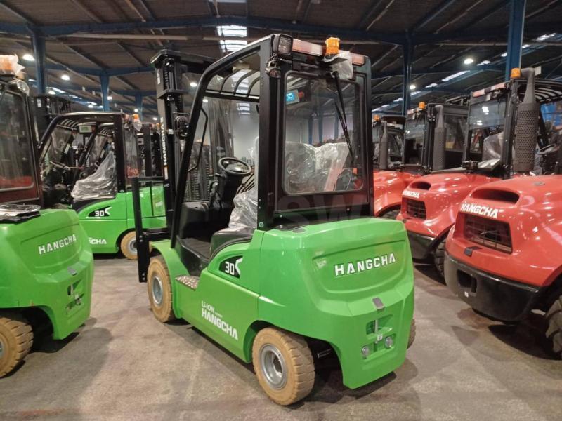 Electric forklift XC30 XC30- Photo 2