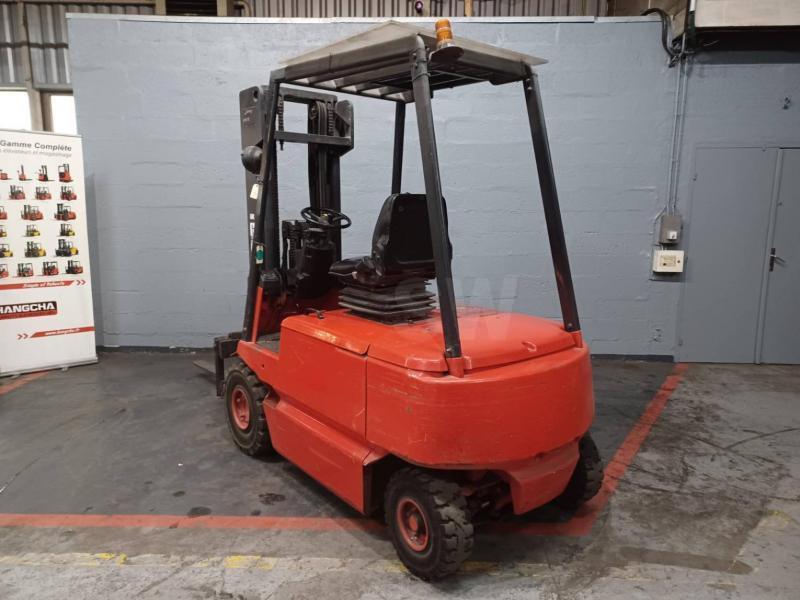 Electric forklift E25 E25- Photo 3