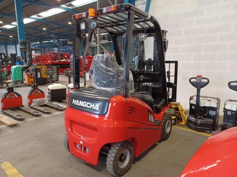 Electric forklift A4W18 A4W18- Photo 2