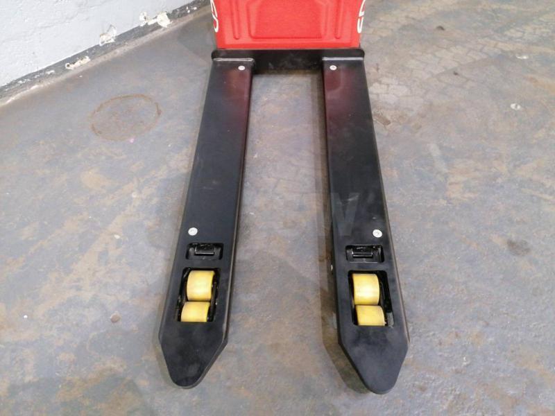 Pallet truck EPT12-EZ PRO EPT12-EZ PRO- Photo 8