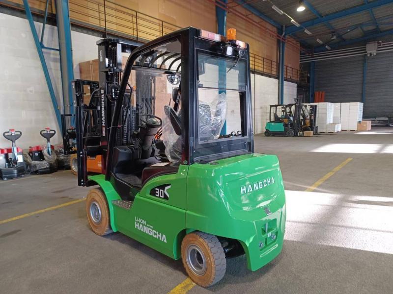 Electric forklift XC30 XC30- Photo 2