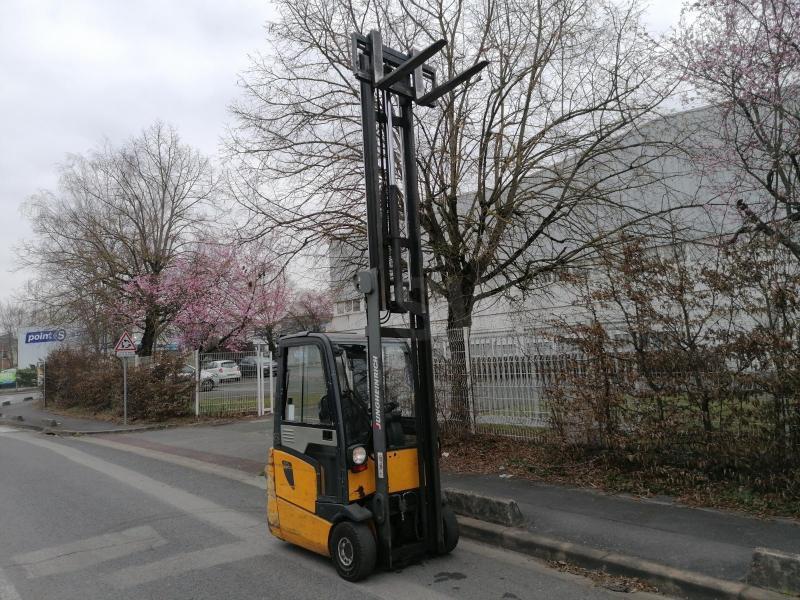 Electric forklift EFG215 EFG215- Photo 3