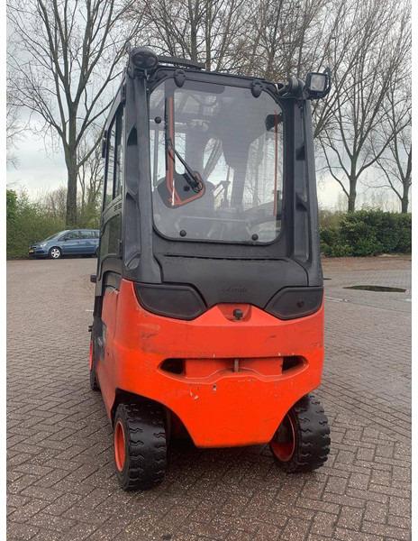 Electric forklift E25 E25- Photo 2