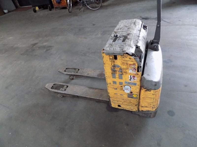 Electric forklift accu accu- Photo 4