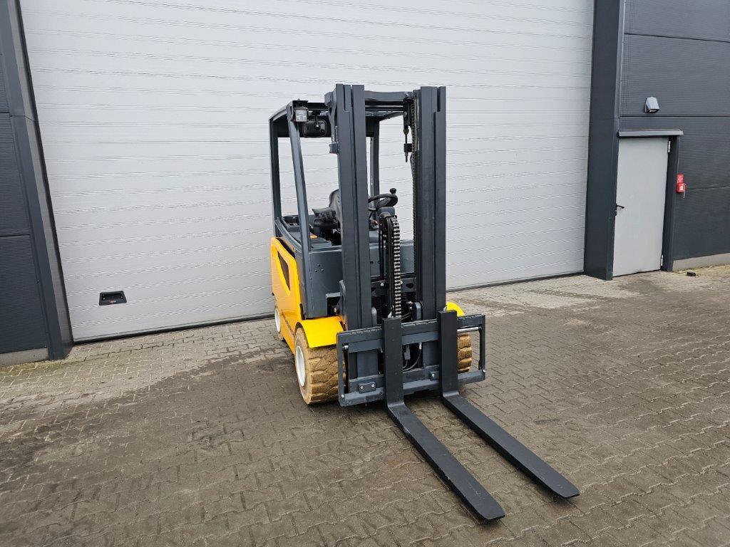 Forklift EFG430k - 598 mth - TRIPLEX EFG430k - 598 mth - TRIPLEX- Photo 4