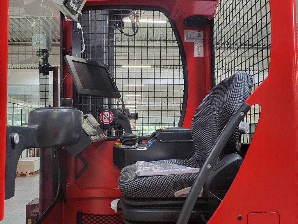 4-way reach truck MQ60 - GABEL 3m - TRIPLEX MQ60 - GABEL 3m - TRIPLEX- Photo 2