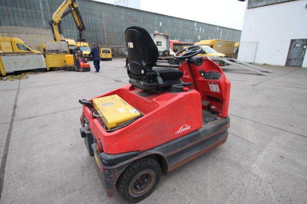 Forklift- Photo 3