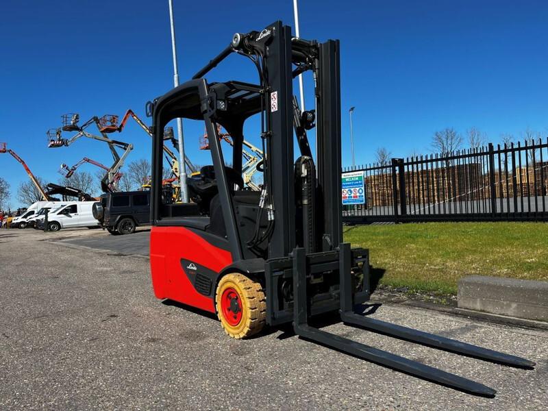 Electric forklift E16-02 E16-02- Photo 3