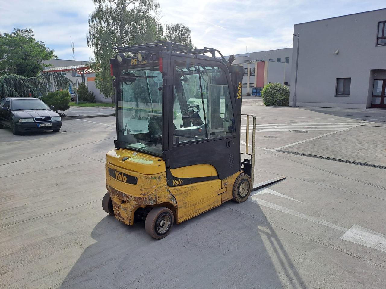 Electric forklift Yale ERP20VF Yale ERP20VF- Photo 3