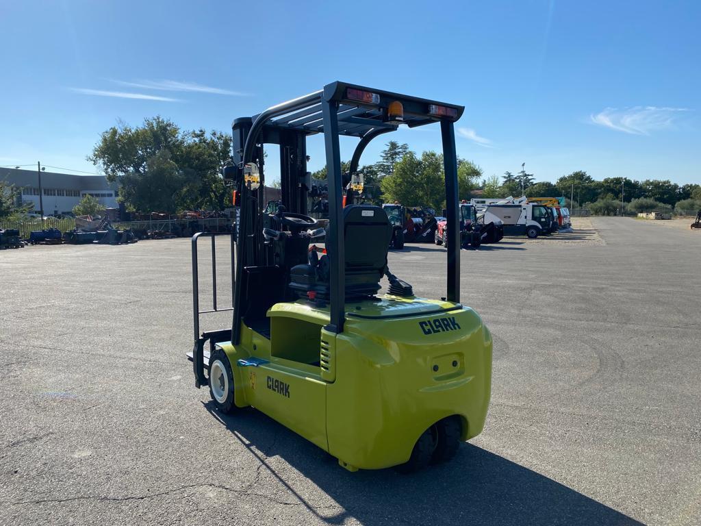 Electric forklift Clark GTX20S Clark GTX20S- Photo 4