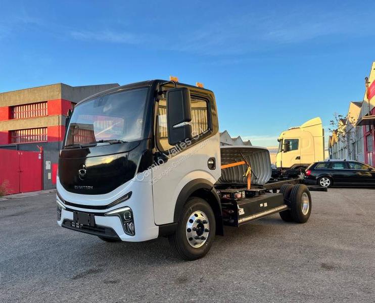 Cab chassis truck QARGO 4EV QARGO 4EV- Photo 7