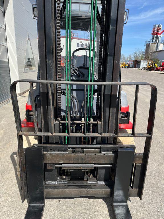 Forklift- Photo 7