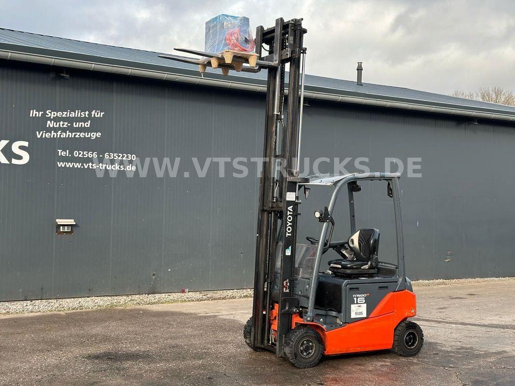 Forklift- Photo 2