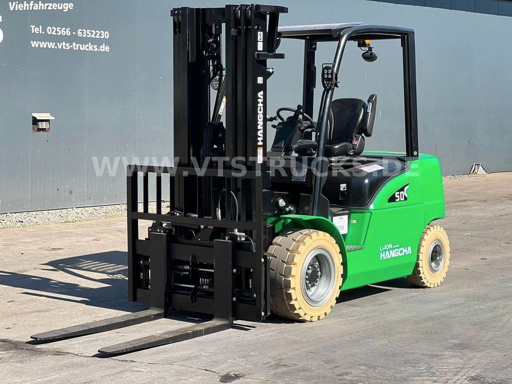 Forklift- Photo 2