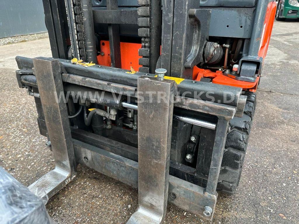 Forklift- Photo 10