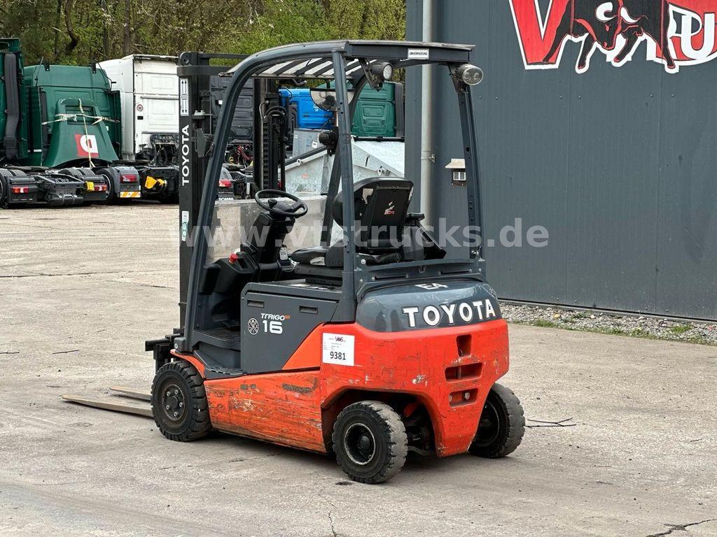 Forklift- Photo 5