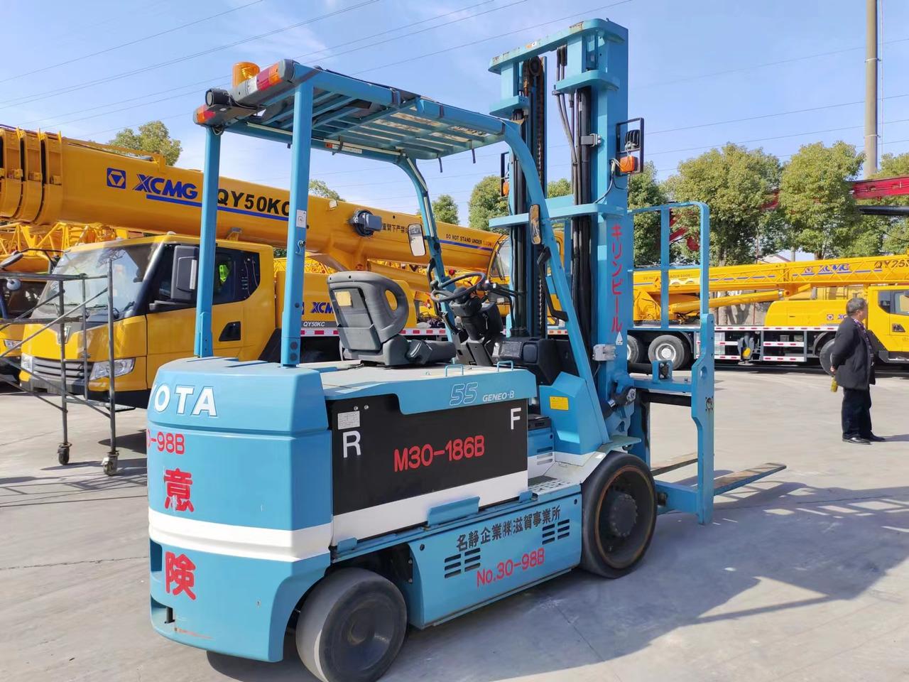 Electric forklift 7FBCU55 7FBCU55- Photo 2