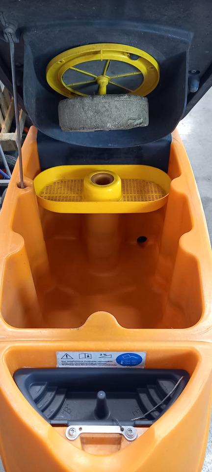 Scrubber dryer Swingo 755 Swingo 755- Photo 3