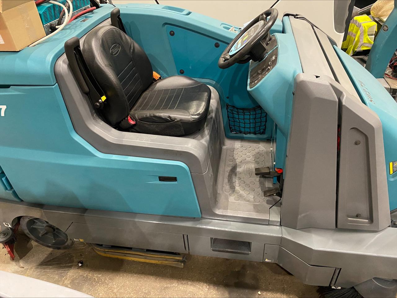 Scrubber dryer- Photo 10