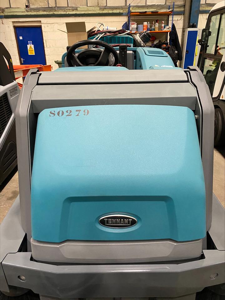 Scrubber dryer- Photo 8