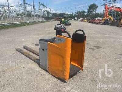 Electric forklift EXH-S25 (Inoperable) EXH-S25 (Inoperable)- Photo 2