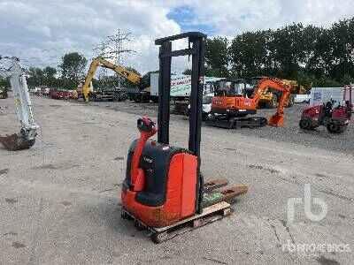 Pallet truck L16 L16- Photo 3