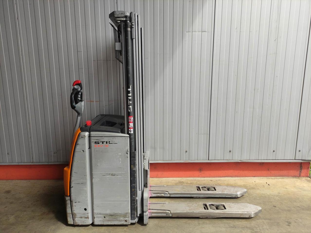 Stacker EXV16i EXV16i- Photo 2