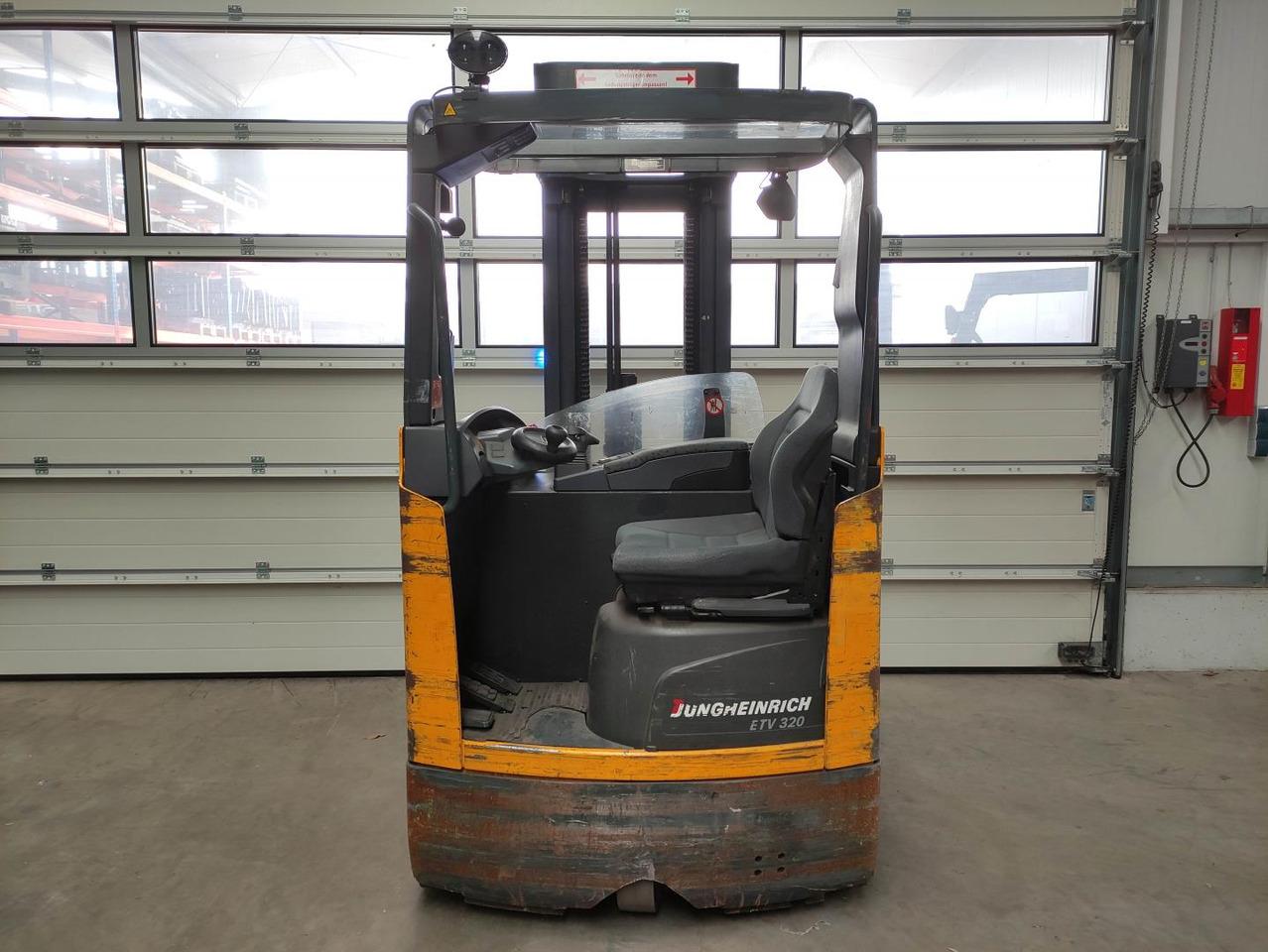 Reach truck ETV320 ETV320- Photo 4