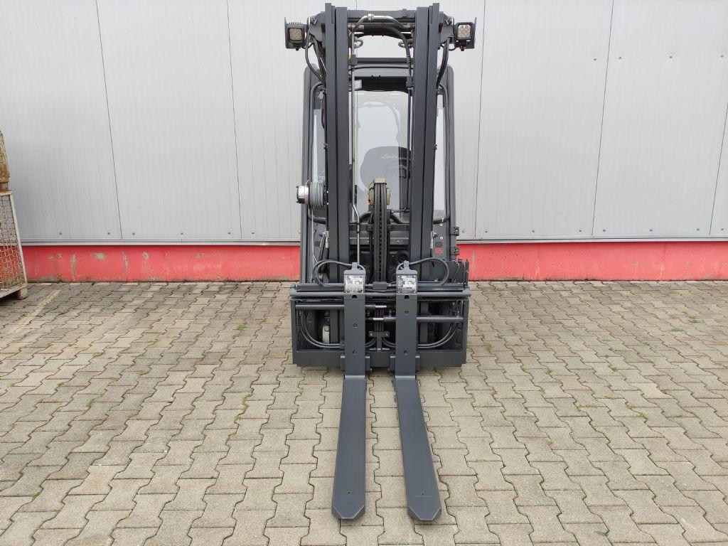 Forklift E16-02-386 E16-02-386- Photo 3