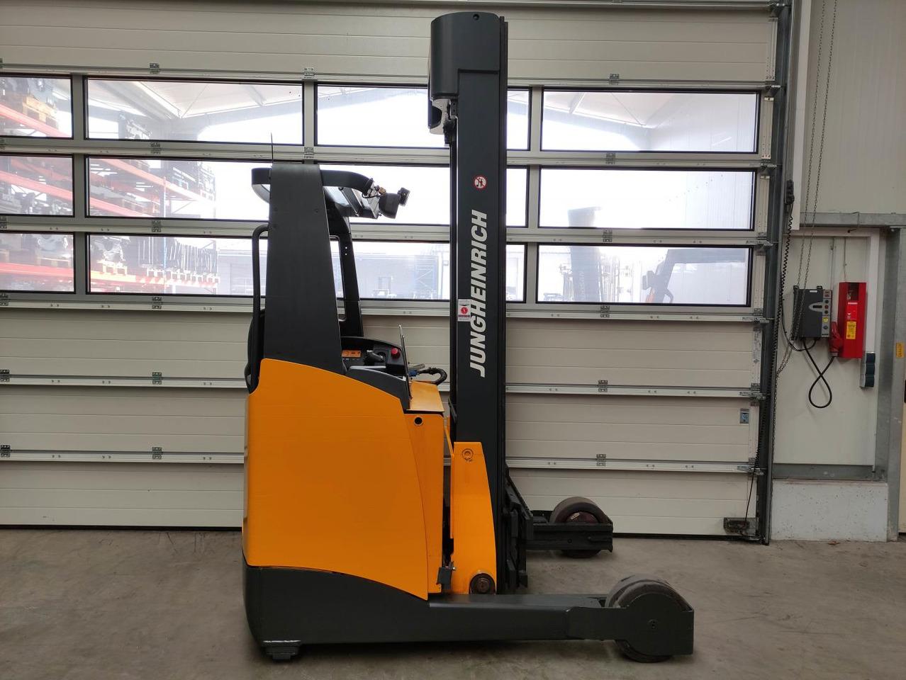 Reach truck ETV325 ETV325- Photo 2