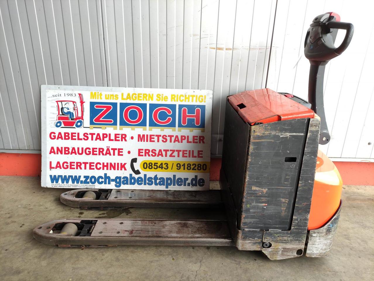 Pallet truck LWE200 LWE200- Photo 4