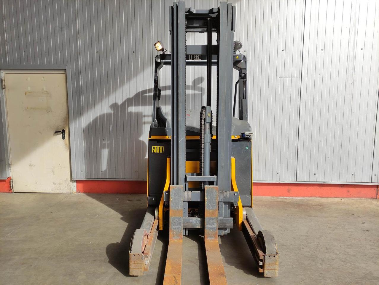 Reach truck ETV320 ETV320- Photo 3