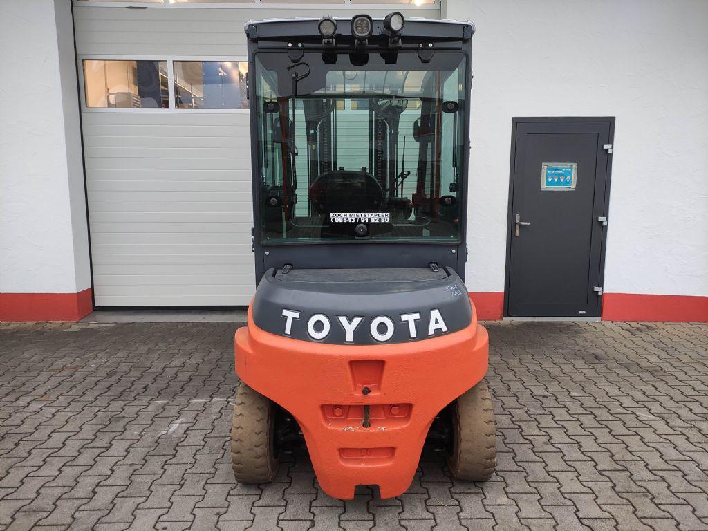 Forklift 8FBMT50 8FBMT50- Photo 4